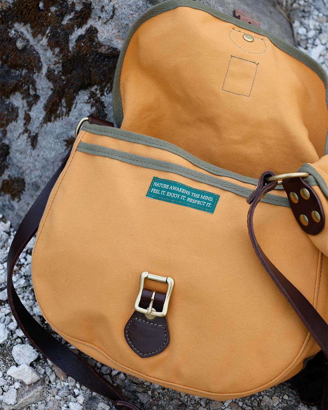 Binocular Bag - Medium ¥38,500 / Large ¥44,000